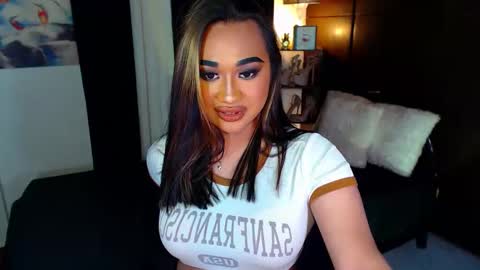 OLIVIA online show from December 2024 06:38:01 PM