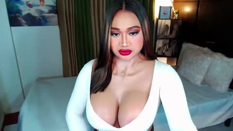 OLIVIA online show from January 2025 02:42:02 PM