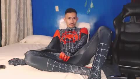 Kev online show from October 2025 07:37:01 PM