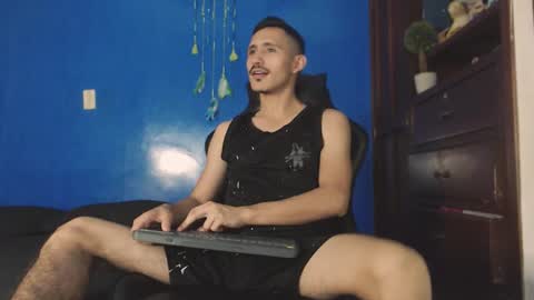 Kev online show from November 2025 07:49:02 PM