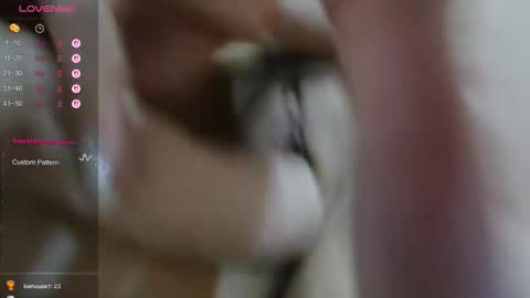 Snapshot of xxxlola_ chatting on October 2025 07:52:01 PM Lola online show from October 2025 07:52:01 PM