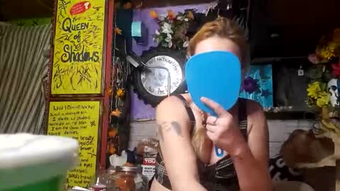 XXXQueenMandyDickenz online show from February 2026 02:10:01 AM