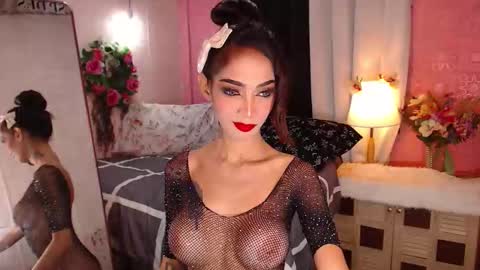 Snapshot of xxxqueenoftransxxx chatting on February 2026 11:30:02 PM xxxqueenoftransxxx online show from February 2026 11:30:02 PM