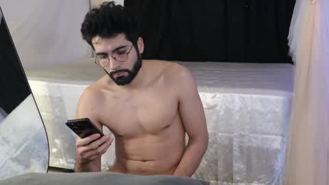 July and Fer online show from November 2025 09:22:01 AM