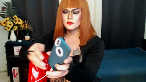 Snapshot of xyournightmarequeenx chatting on February 2025 03:10:02 PM QueenMarina online show from February 2025 03:10:02 PM