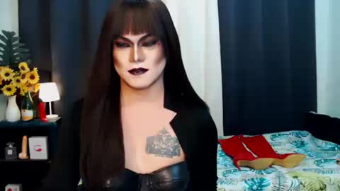 Snapshot of xyournightmarequeenx chatting on September 2025 03:36:01 PM QueenMarina online show from September 2025 03:36:01 PM
