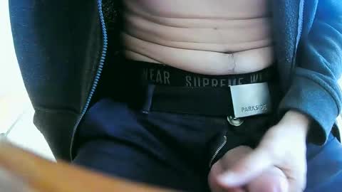 Snapshot of xzitox chatting on November 2025 03:38:02 PM XZitoX online show from November 2025 03:38:02 PM