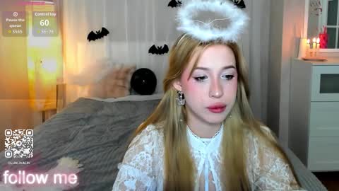 Lina online show from October 2025 09:33:01 AM