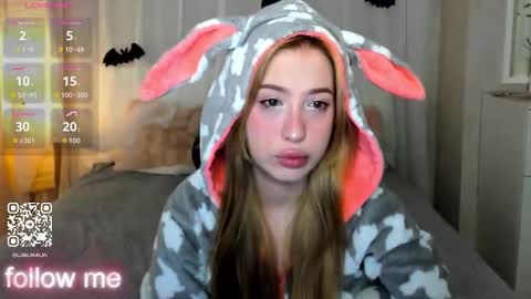 Lina online show from November 2025 09:11:02 AM