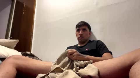 Snapshot of y0ungwithbrowndick chatting on May 2026 07:45:02 PM BROWN DICK online show from May 2026 07:45:02 PM