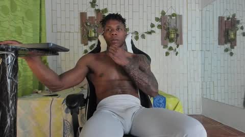 yacksson_lawrence online show from December 2024 07:07:02 AM