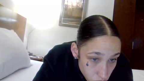 Snapshot of yallfavoritecouple chatting on April 2026 07:09:02 AM YallFav0rit3couple online show from April 2026 07:09:02 AM