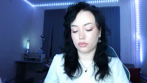 Snapshot of yamilean chatting on April 2026 06:46:01 PM Yami online show from April 2026 06:46:01 PM