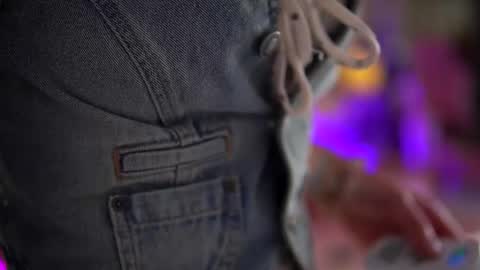 Yamira online show from February 2025 07:05:01 PM