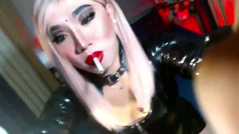 REYAN online show from October 2025 01:31:01 AM