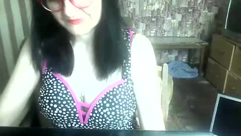 yanafiesta online show from July 2026 12:34:01 PM