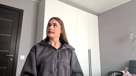 Kate online show from April 2026 12:10:01 PM