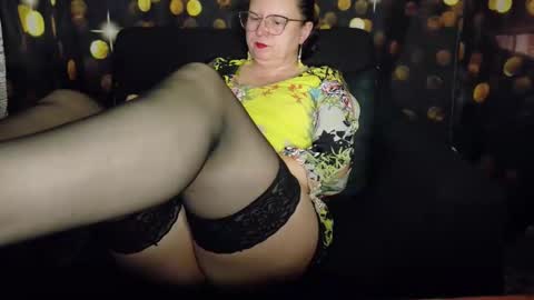 Anika online show from November 2025 05:15:02 PM