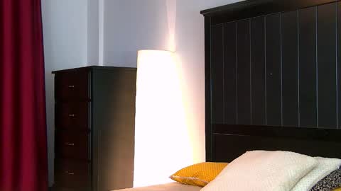 yanira_ass_ online show from October 2025 05:00:02 AM