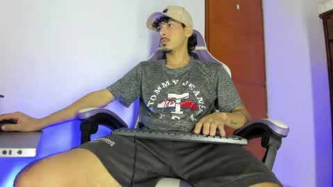 Snapshot of yankees_xxx chatting on March 2026 09:09:02 AM yankees online show from March 2026 09:09:02 AM