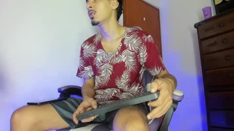 Snapshot of yankees_xxx chatting on April 2026 11:42:01 AM yankees online show from April 2026 11:42:01 AM