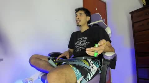 Snapshot of yankees_xxx chatting on April 2026 03:17:02 PM yankees online show from April 2026 03:17:02 PM