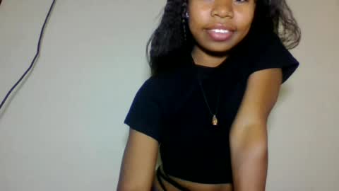 Snapshot of yannick_01 chatting on June 2026 05:44:02 PM yannick_01 online show from June 2026 05:44:02 PM
