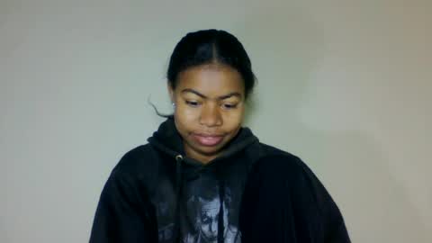 Snapshot of yannick_01 chatting on June 2026 10:32:01 PM yannick_01 online show from June 2026 10:32:01 PM