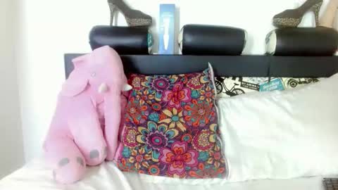 Snapshot of yara_atwan chatting on March 2026 04:12:02 PM Yara online show from March 2026 04:12:02 PM