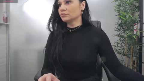 Snapshot of yaraxcox chatting on January 2026 04:59:02 AM Yara online show from January 2026 04:59:02 AM