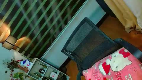 miss yasii online show from April 2026 10:01:02 PM