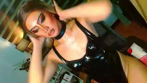 Snapshot of yasii19 chatting on April 2026 05:30:01 PM miss yasii online show from April 2026 05:30:01 PM