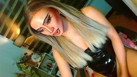 Snapshot of yasii19 chatting on April 2026 03:40:02 PM miss yasii online show from April 2026 03:40:02 PM