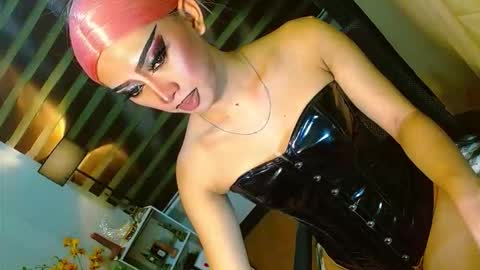 Snapshot of yasii19 chatting on May 2026 12:44:02 PM miss yasii online show from May 2026 12:44:02 PM