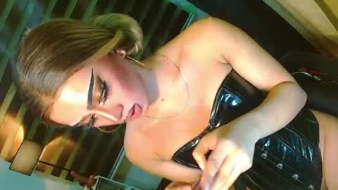 Snapshot of yasii19 chatting on June 2026 02:04:01 PM miss yasii online show from June 2026 02:04:01 PM