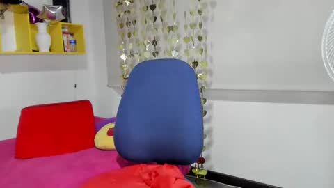 Yasemin online show from February 2025 10:55:01 PM