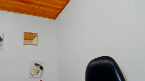 Yasemin online show from December 2025 10:53:02 AM