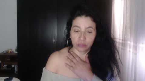 yasmin_love85 online show from December 2024 03:05:01 PM