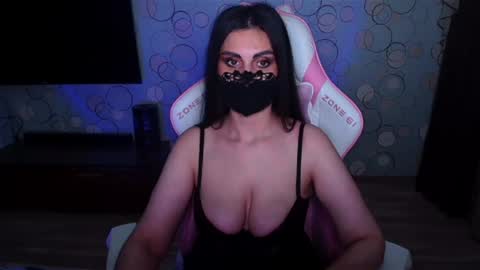 yasmina online show from June 2026 06:08:01 AM
