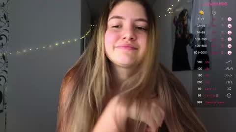 Snapshot of yasyaaa chatting on December 2024 09:41:01 PM Yasyaa  online show from December 2024 09:41:01 PM