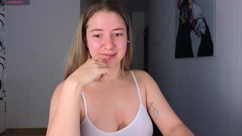 Snapshot of yasyaaa chatting on September 2025 03:28:01 AM Yasyaa  online show from September 2025 03:28:01 AM