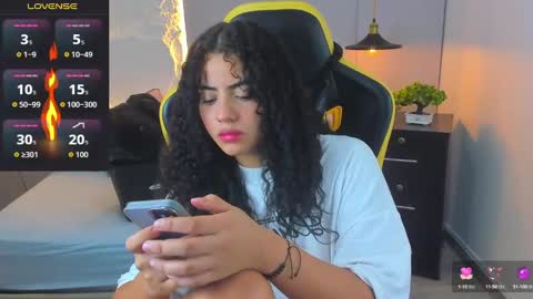 yaya23x online show from September 2025 04:07:02 PM