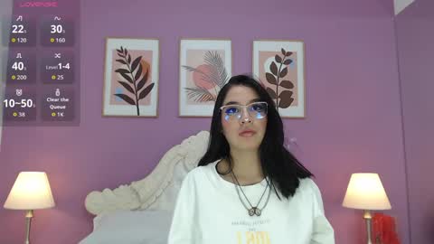 Snapshot of yayaqueen chatting on May 2026 12:11:02 PM Yaya online show from May 2026 12:11:02 PM