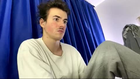 yayay333 online show from February 2026 09:35:02 PM