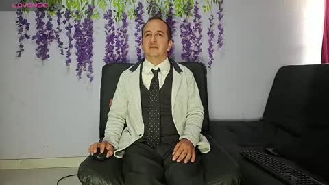 Snapshot of yazflor chatting on February 2026 03:51:01 PM Hazzan y Greisy online show from February 2026 03:51:01 PM