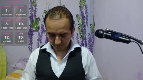 Snapshot of yazfore chatting on September 2025 03:46:02 PM Hazzan online show from September 2025 03:46:02 PM