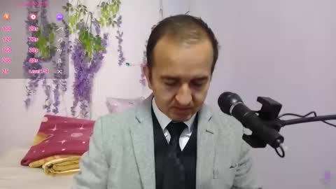 Snapshot of yazfore chatting on September 2025 04:12:02 PM Hazzan online show from September 2025 04:12:02 PM