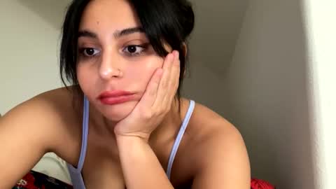 yazzydeleon online show from November 2025 09:30:01 AM