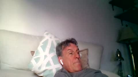 Snapshot of yeah_baby6988 chatting on April 2026 02:00:02 AM yeah_baby6988 online show from April 2026 02:00:02 AM