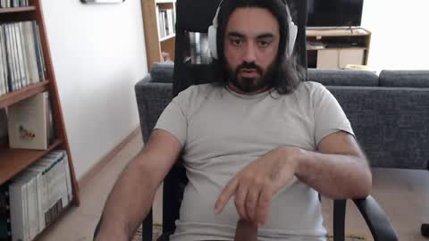 yeeaahoo online show from June 2026 12:18:02 PM